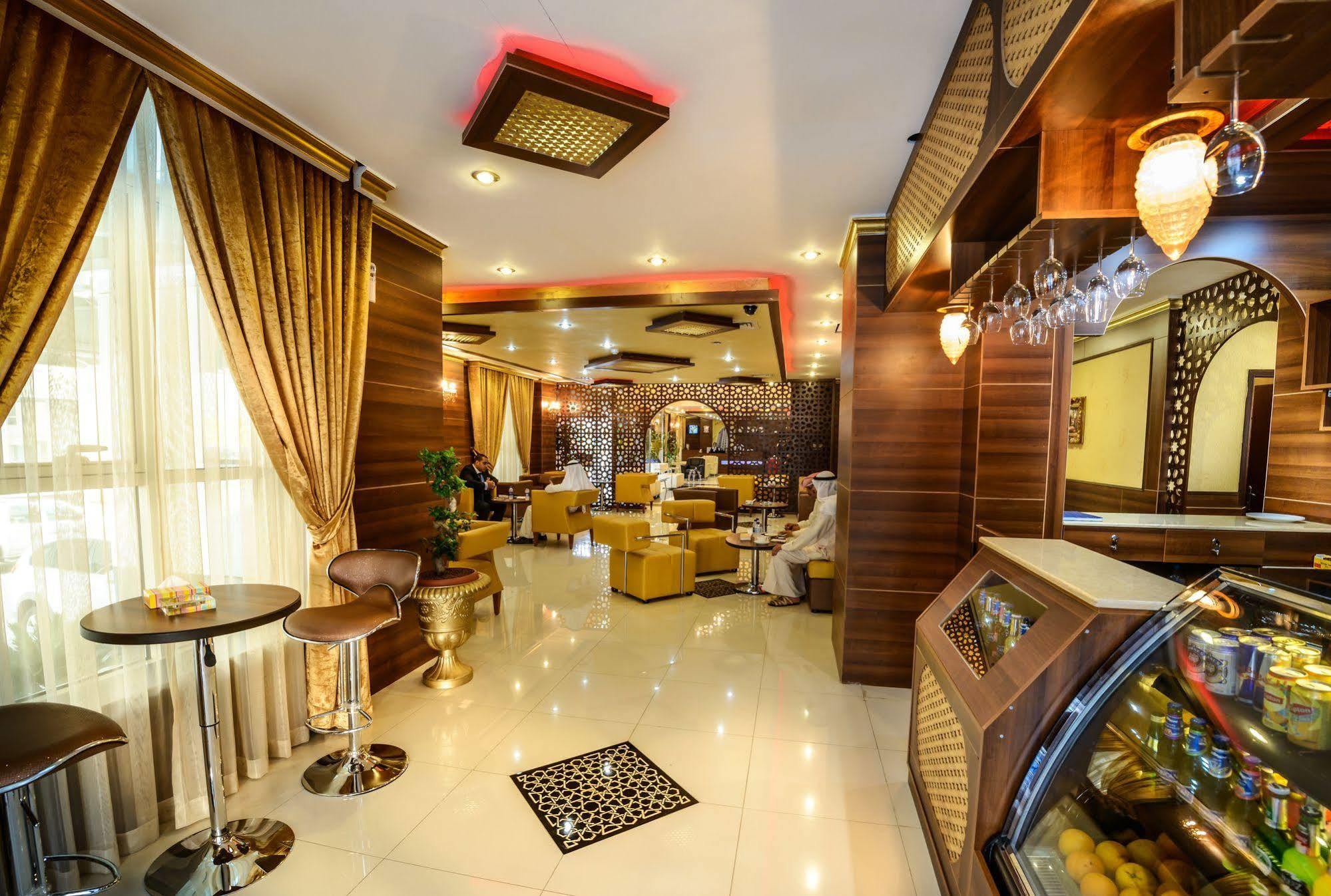 Bravo Royal Hotel Suites Kuwait City Esterno foto
